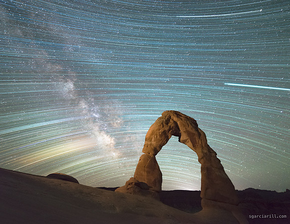 Delicate Arch trails